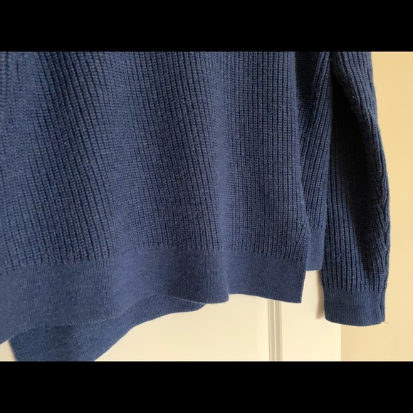 Club Monaco asymmetrical 100% wool sweater - Picture 6 of 13